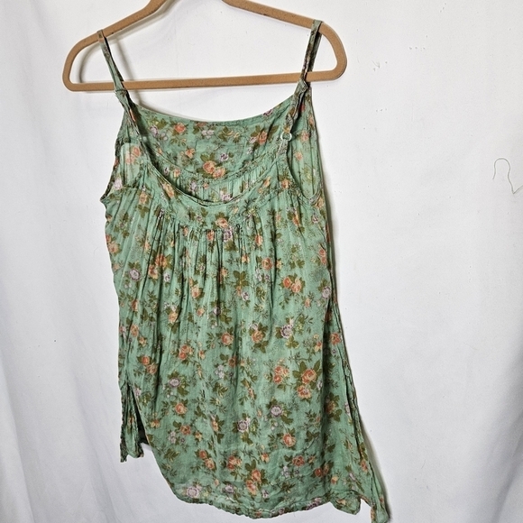 Torrid Spaghetti String Sleeveless Top Embroidery Floral Cotton Sz 2 2x FLAWED - Picture 2 of 11